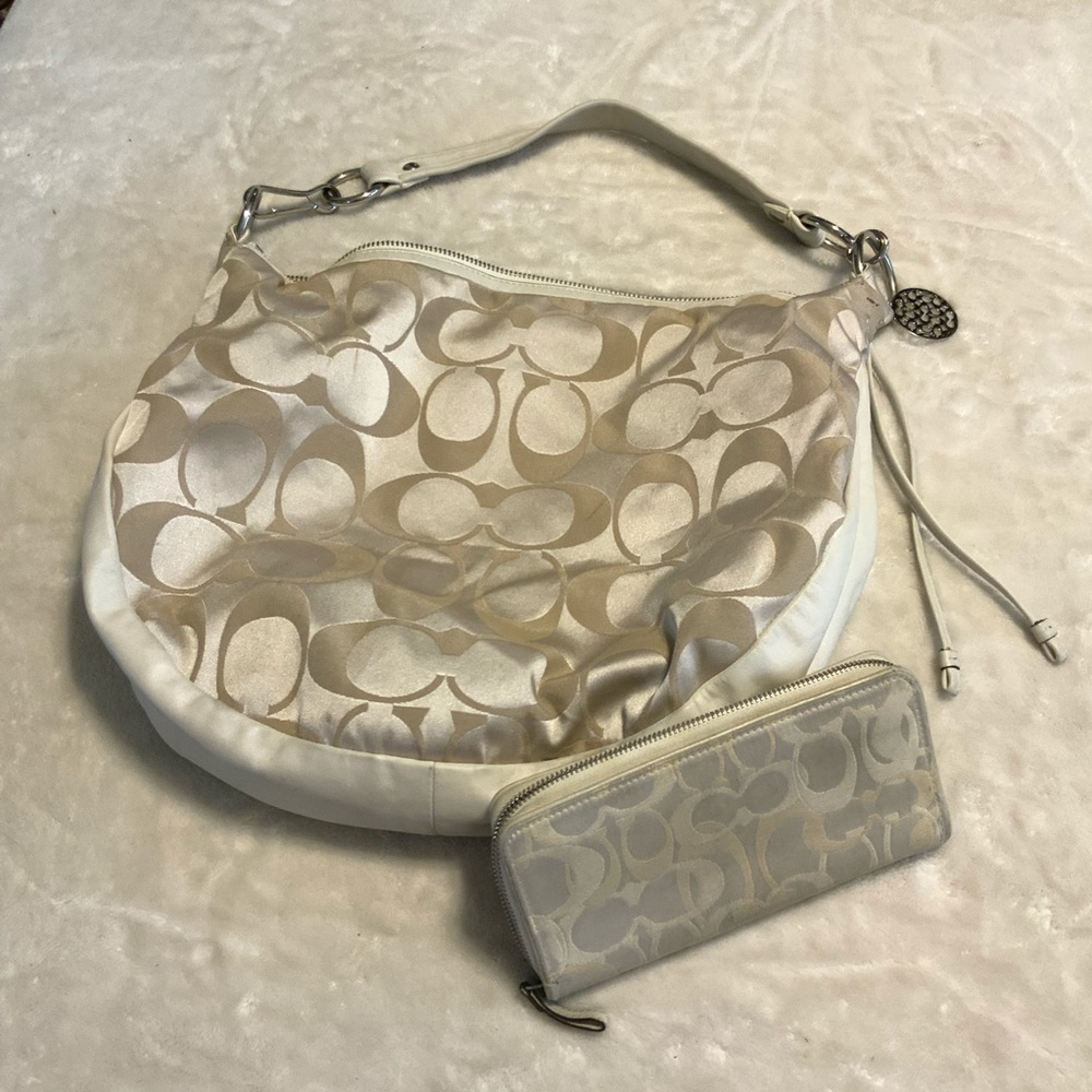 Coach All Signature Hobo Bag with Wallet